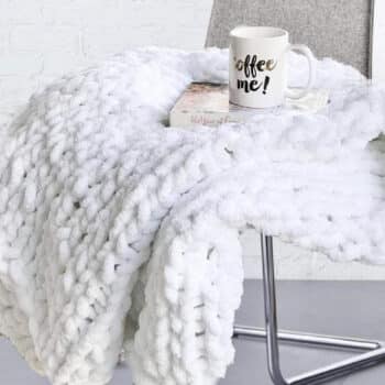 Clootess Chunky Knit Blanket Chenille Throw